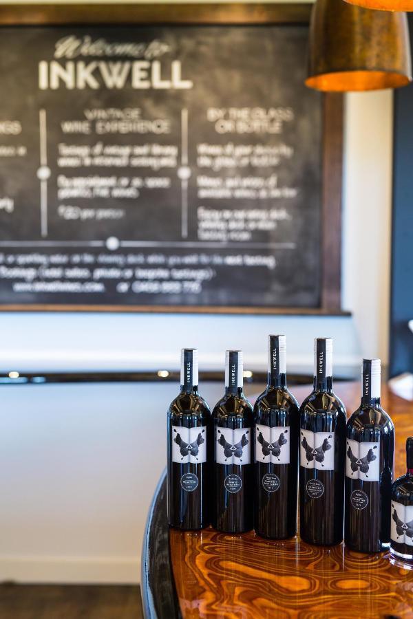 Hotel California Road At Inkwell Wines Mclaren Vale Exteriör bild